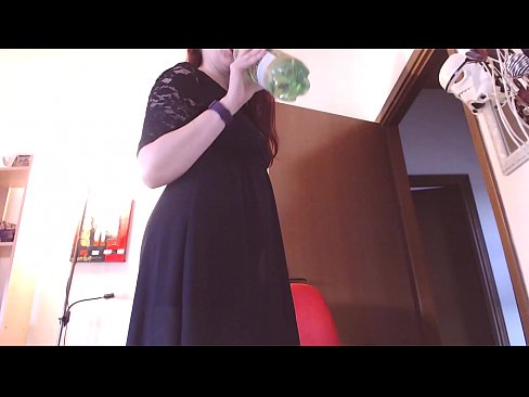 ❤️ Pokorni rob koji voli prljave i sočne gaćice primoran je da masturbira nakon što pogleda ovaj video! ️❌ Porno kod nas