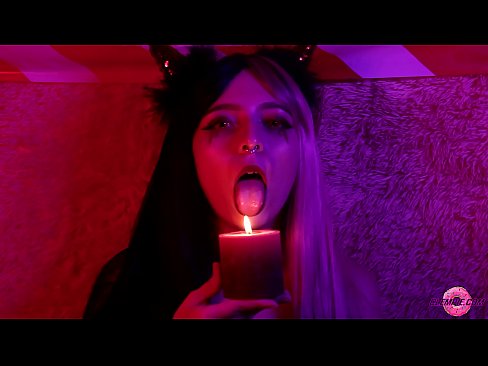 ❤️ Strastveno pušenje od seksi sukubusa s ispunjenim ustima ️❌ Porno kod nas